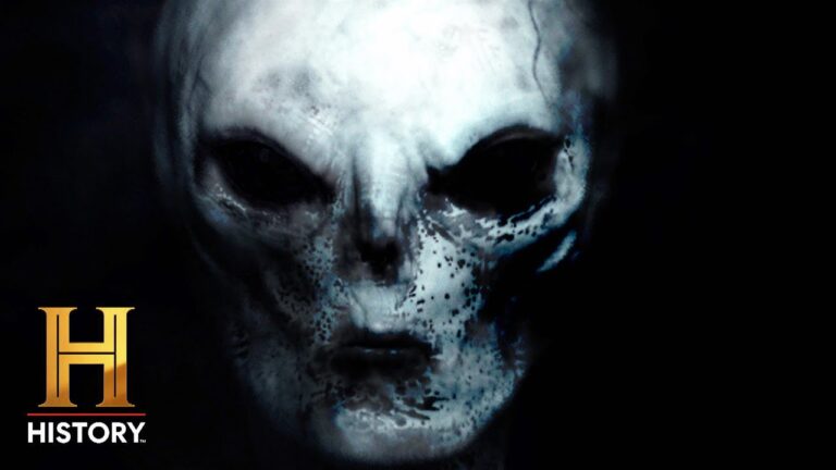 Ancient Aliens: Terrifying Humanoids Emerge from Subterranean Realm (Season 18)