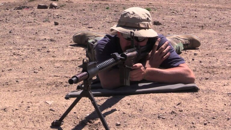 Israeli Dror LMG: Shooting & Disassembly