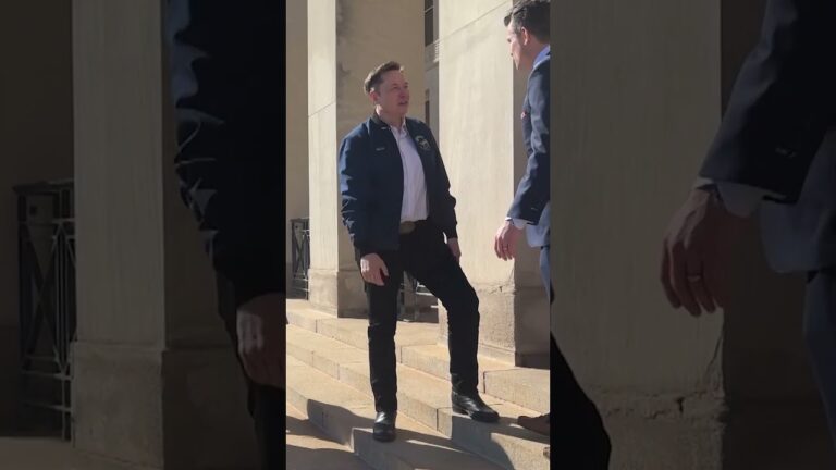 Elon Musk visits the Pentagon