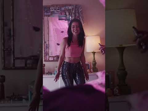 Alexa Demie blooper on Euphoria | #euphoria #maddieperez #alexademie